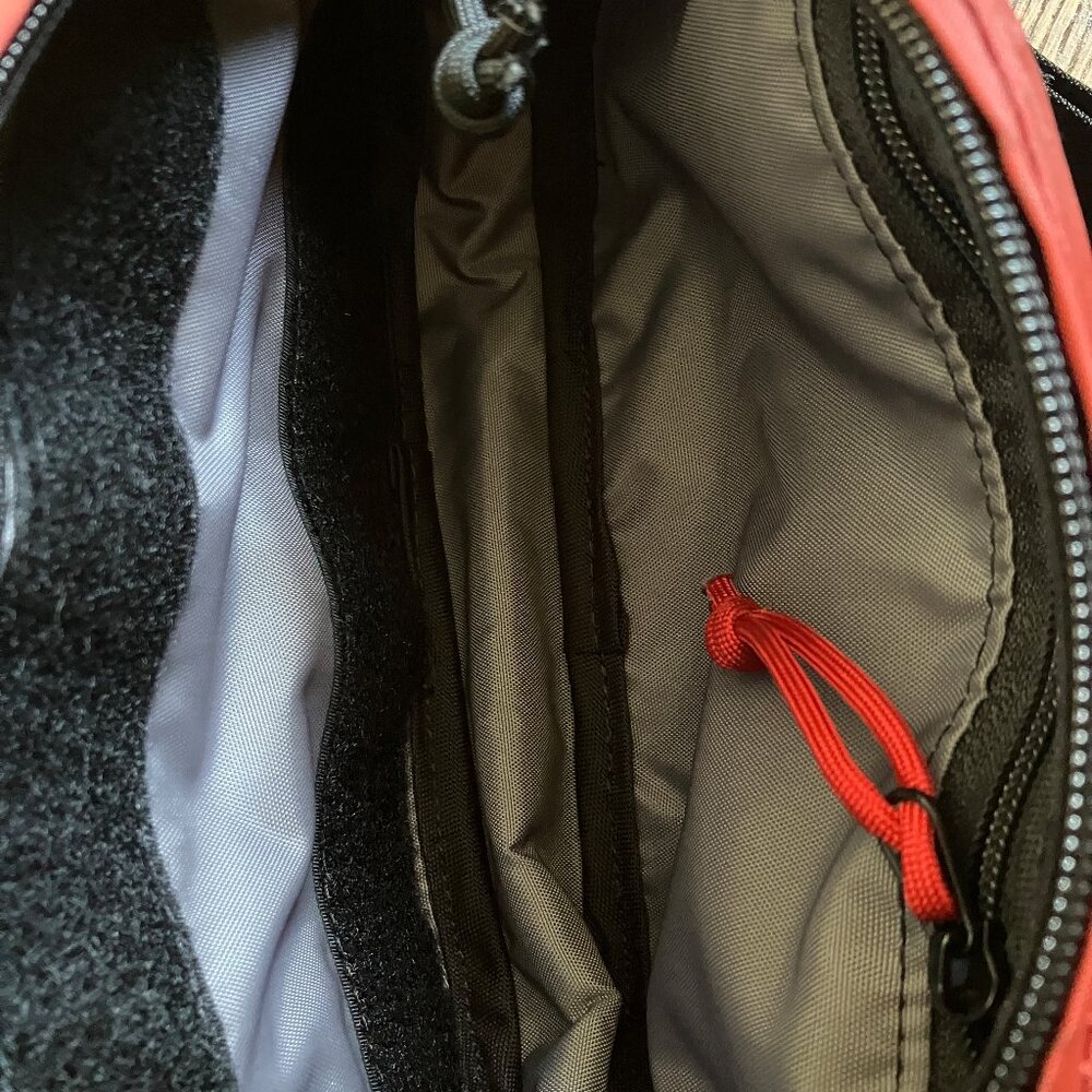 North St Bags Pioneer Hip Pack Sling Rust NWOT - Picture 3 of 4